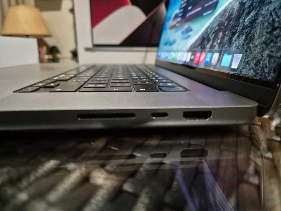 Apple MacBook Pro 16” M1 Pro 16GB RAM 512GB SSD Como Novo