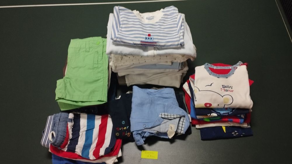 Lote de roupa e calçado criança
