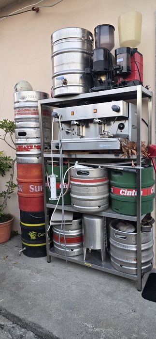Cestos para varios trabalhos e barris de 50 ou 30 litros  de metal