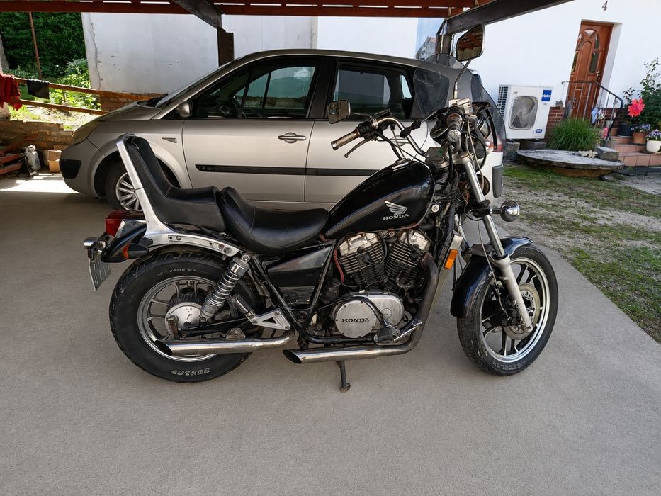 Honda VT 700c shadow