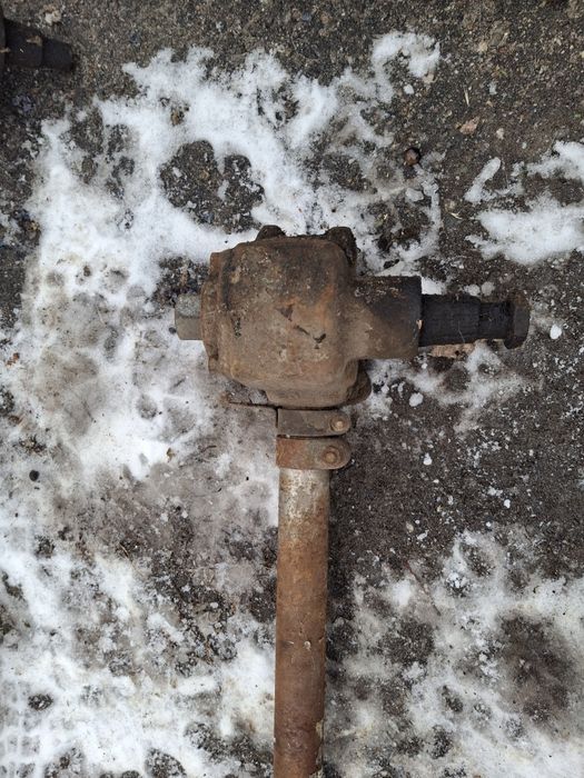 Рулевой вал с механизмом в сборе на ГАЗ, УАЗ