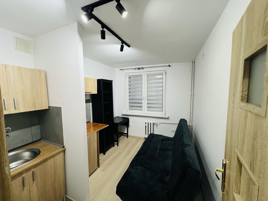 Do wynajęcia przytulna kawalerka 18 m² – Zabrze, ul. Cieszyńska