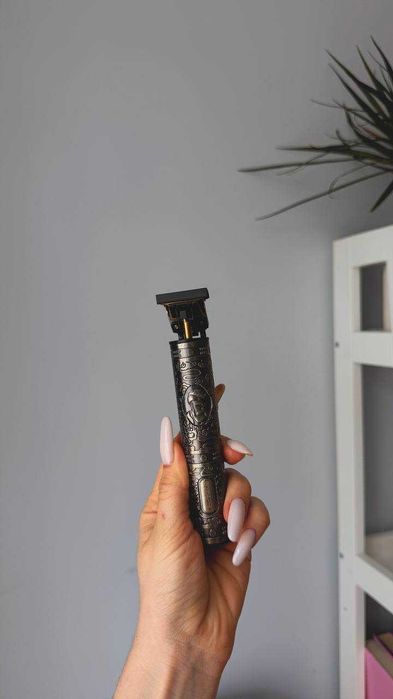 Чоловічий тример