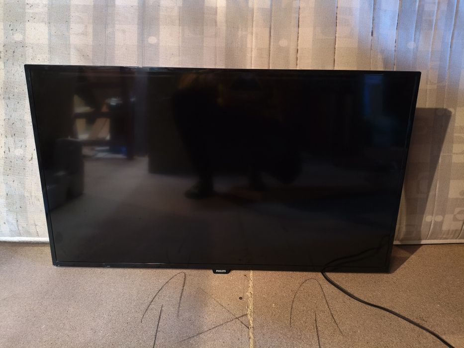 Telewizor Philips 40 cali  plus dekoder,piloty ,stojak