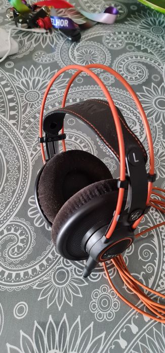 AKG K712 Pro Headphones