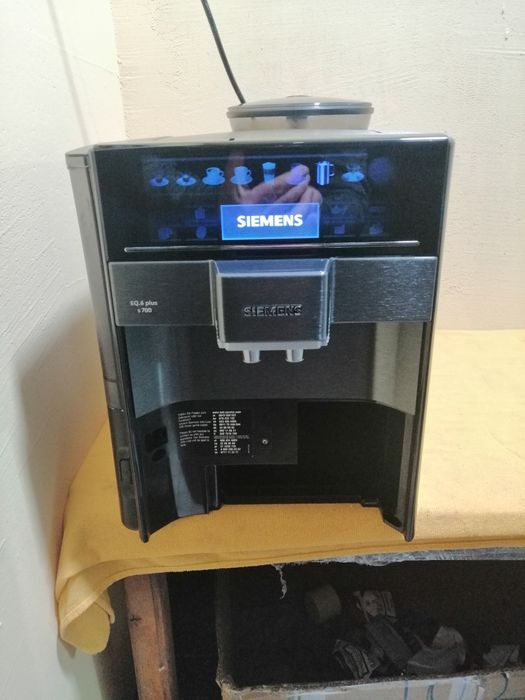 Кавомашина SlEMENS EQ 6plus s700