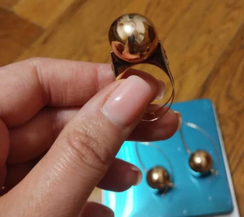 Золотой набор 585 кольцо + серьги шары