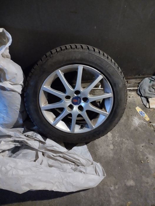 Koła z oponami zimowymi 205/55/16 astra h saab
