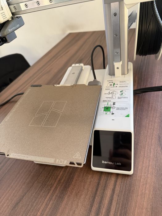 Bambu Lab A1 mini przebieg ok. 1H