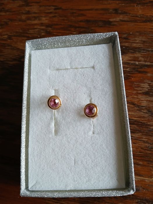 Złote śliczne kolczyki z Rubinem ,Vintage .
