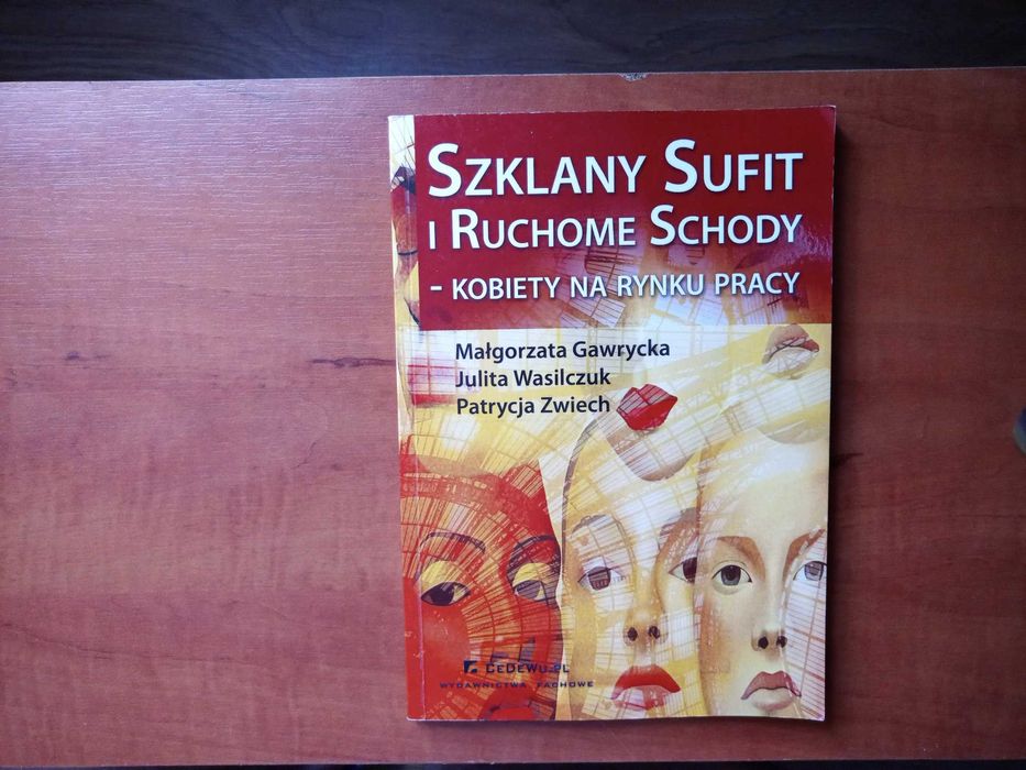 Szklany sufit i ruchome schody kobiety na rynku pracy Gawrycka