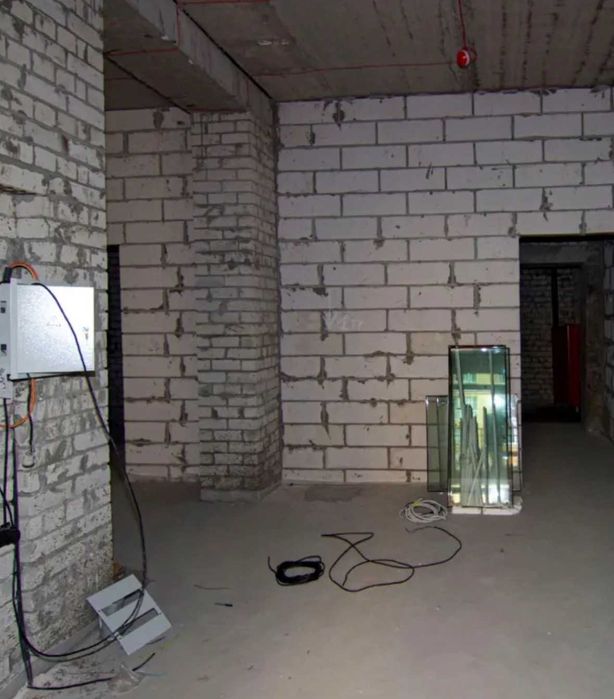 Продаж фасадного нежитлового приміщення ЖК "Чайка"