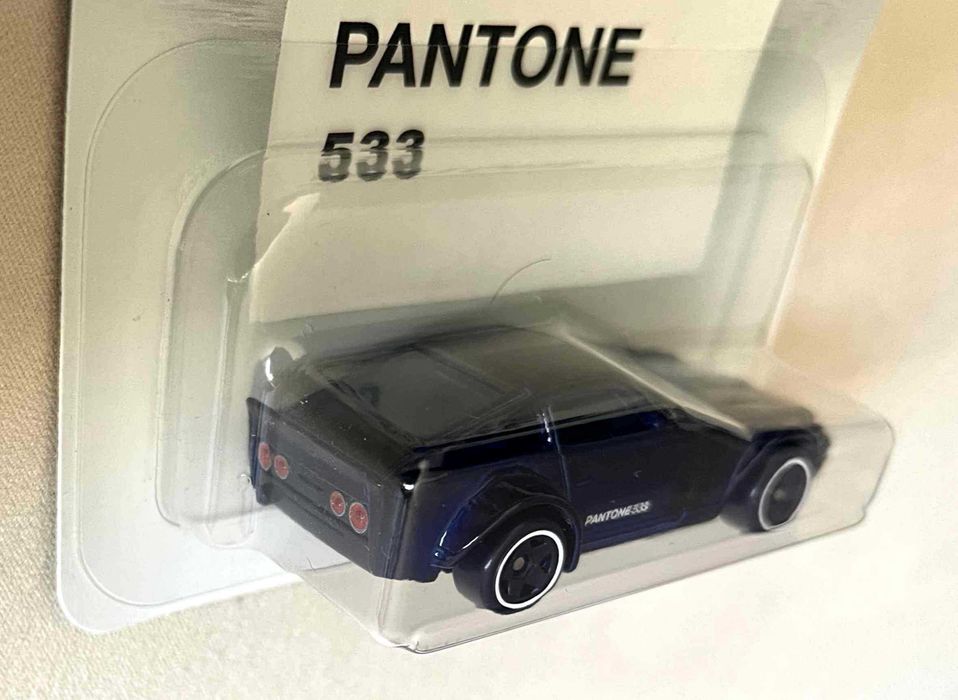 Hot wheels Pantone Nissan Fairlady Z