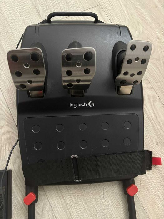 Volante e Pedais LOGITECH G29 Driving Force