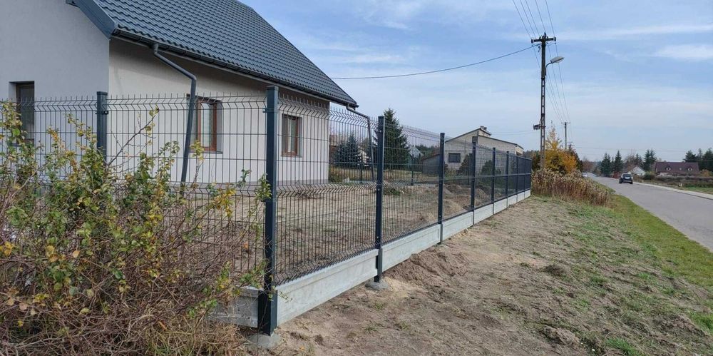 Panele Ogrodzeniowe | Bramy | Furtki | Montaż | Słupki