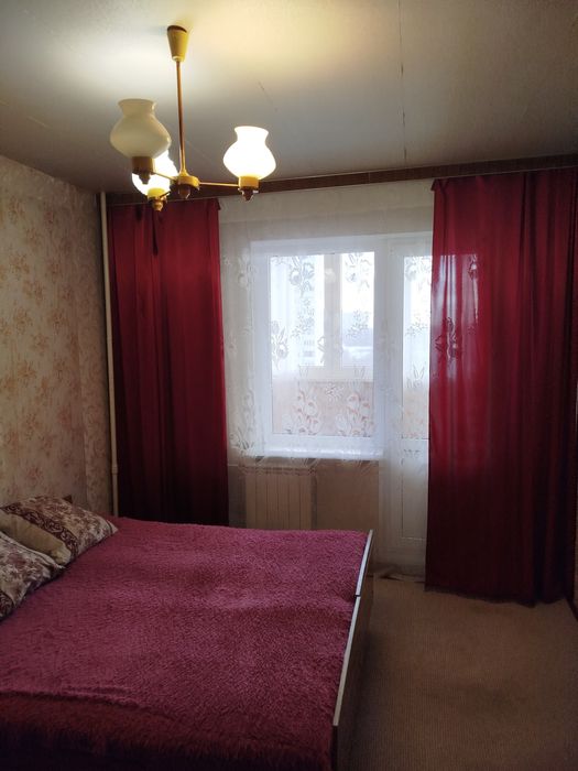 Здаю дві кімнати у 3- кімнатній квартирі на Виноградарі без господаря