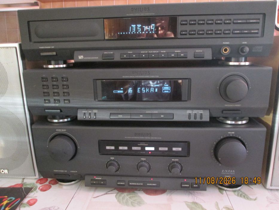 PHILIPS 900 series