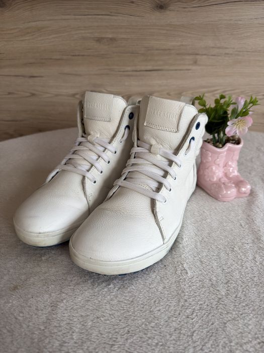 Birkenstock skorzane sneakersy biale za kostke 39 wiazane