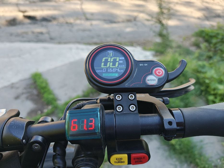 Електросамокат Zondoo Z003.