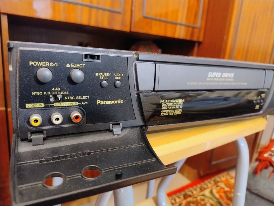 Відеоплеєр panasonic nv-hd620