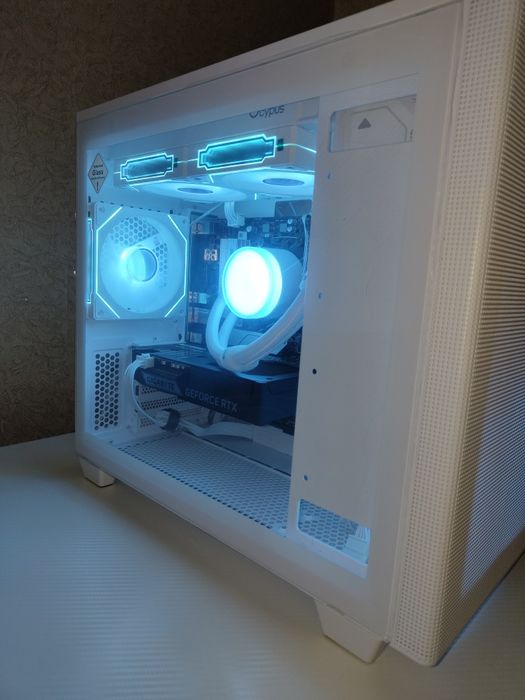 RTX5060TI 8gb DDR5 32GB 6000mhz ,Ryzen 5 8600G,NVME 1 tb