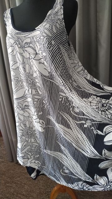 Duża plażowa sukienka