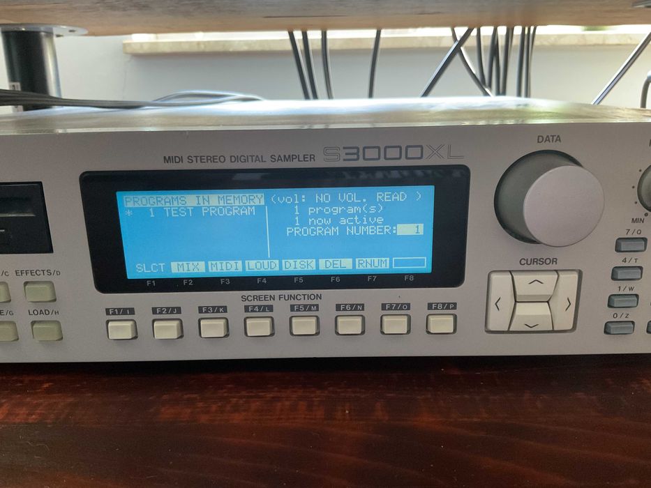 Sampler Akai S3000XL + karta IB-208P / sprawny /  serwisowany