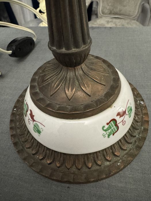 Лампа настольная