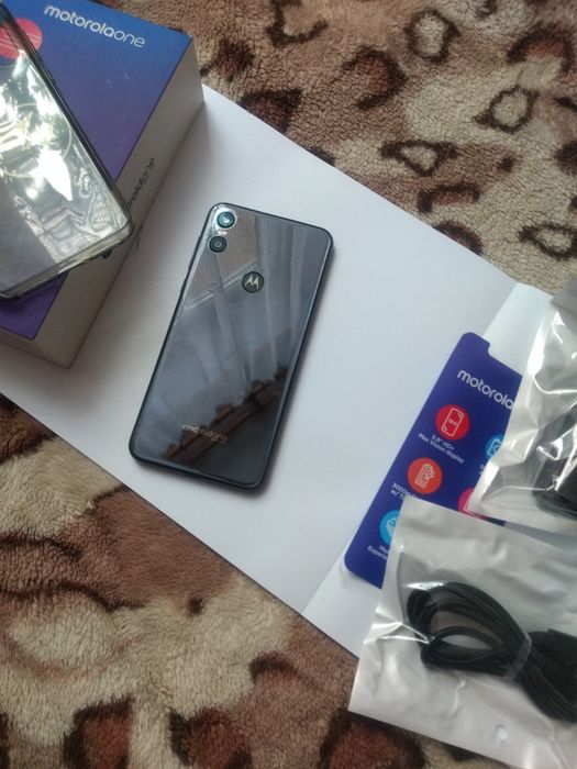 Telefon Motorola One 4/64Gb dual sim