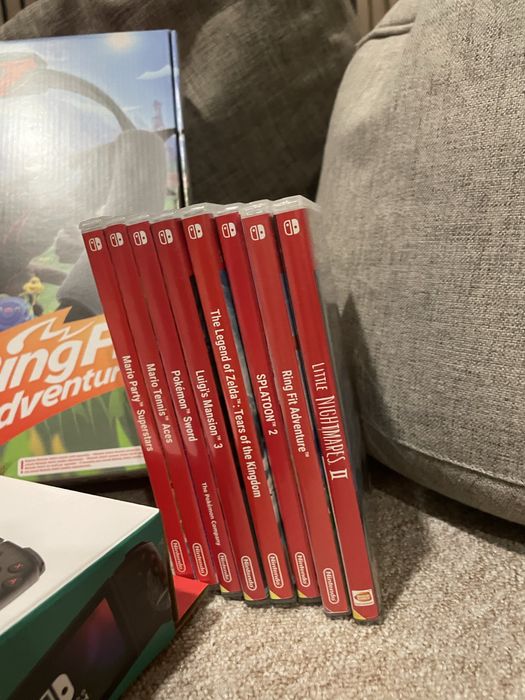Nintendo Switch + 8 jogos + Acessórios