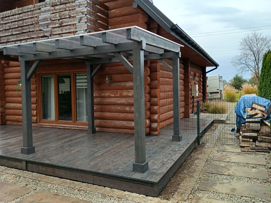 Taras drewniany, zadaszenie tarasu, architektura ogrodowa