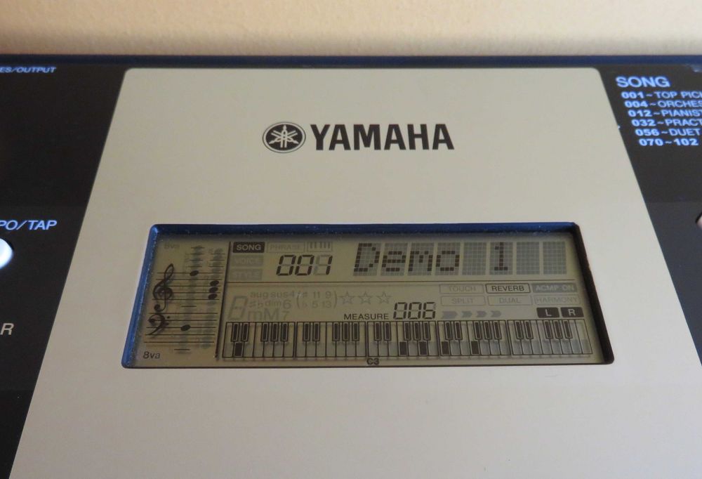 Keyboard YAMAHA YPT-220 z MIDI