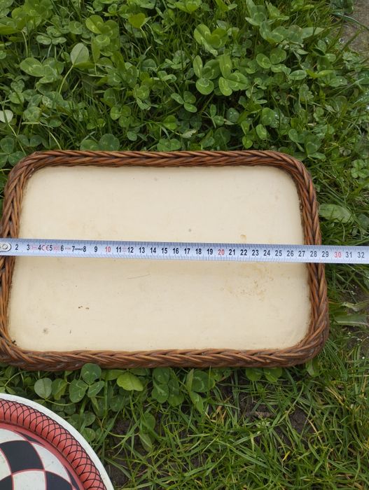 Zestaw tacek do podawania