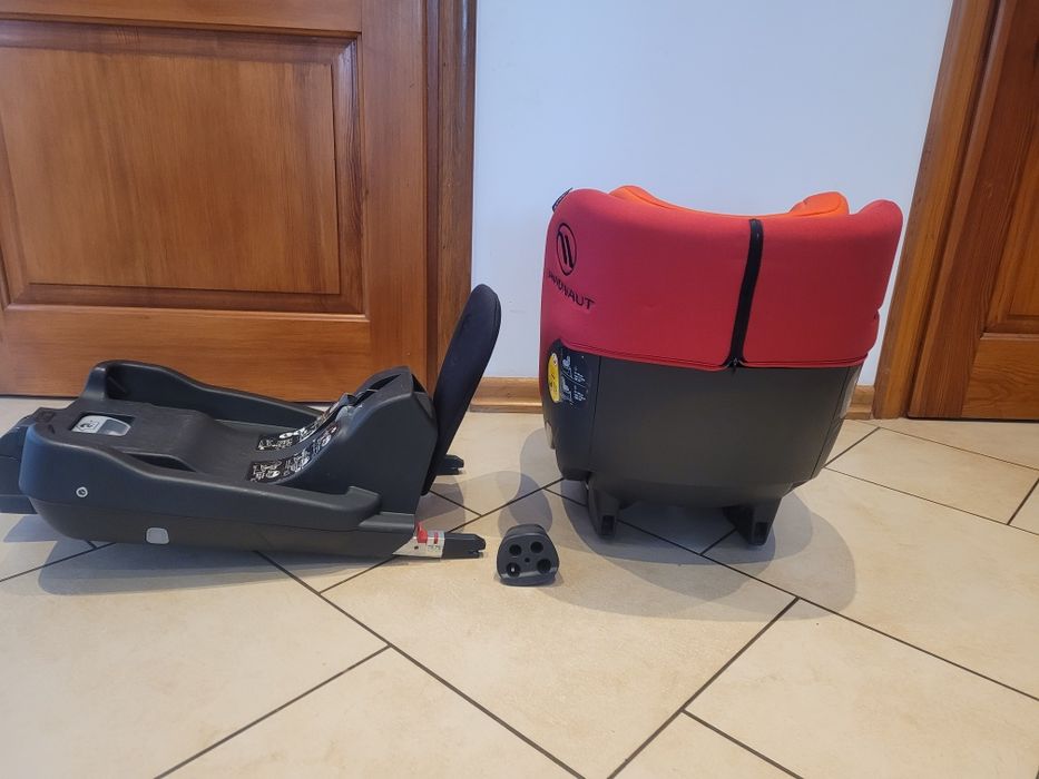 Sprzedam fotelik samochodowy Avionaut aerofix + baza ISOFIX