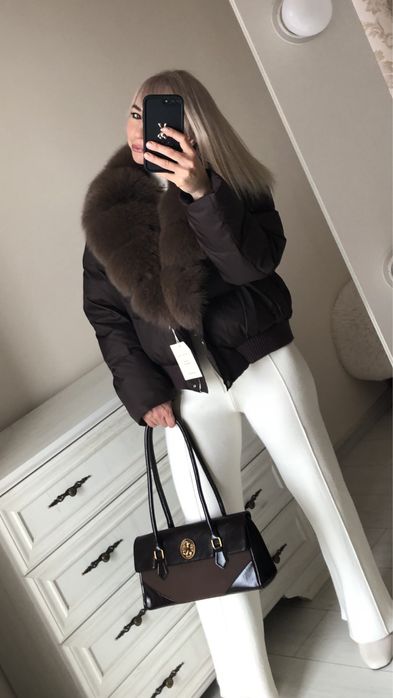 Пуховик, куртка, пуфер з песцем.