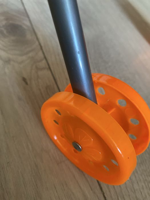 Вiзочки для ляльок