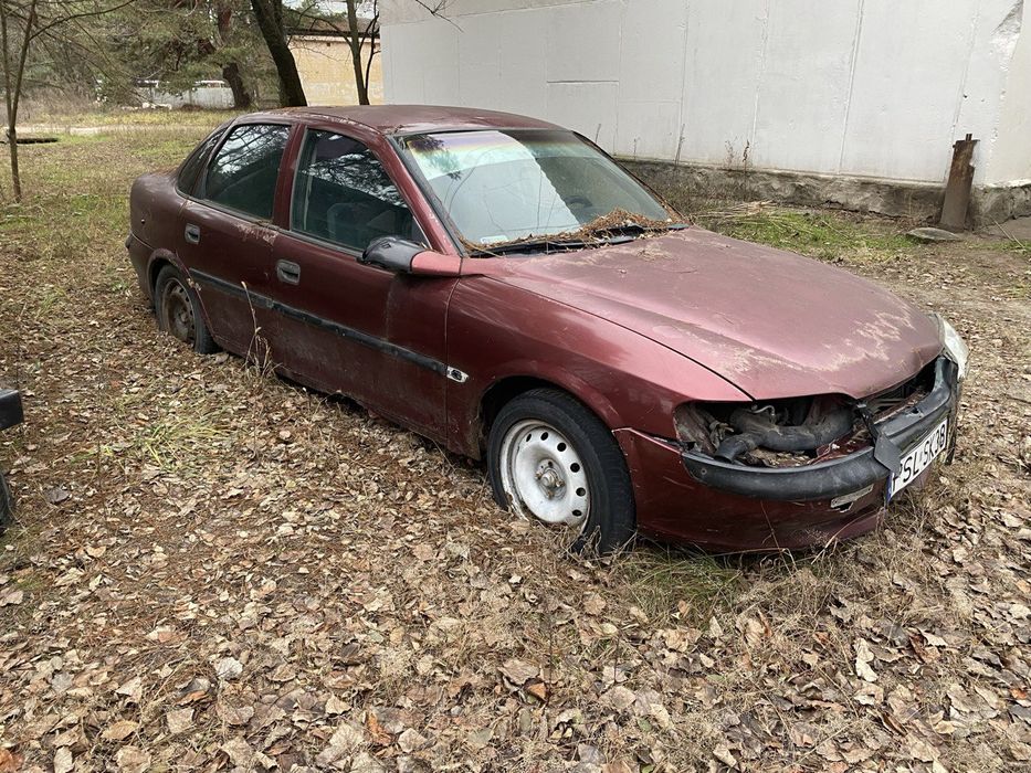 Опель Вектра(Opel Vectra) 1.6 бензин.ОБМЕН на мотоцикл,или живую жигу