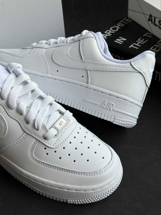 Nowe buty Nike Air Force 1, rozmiar.40