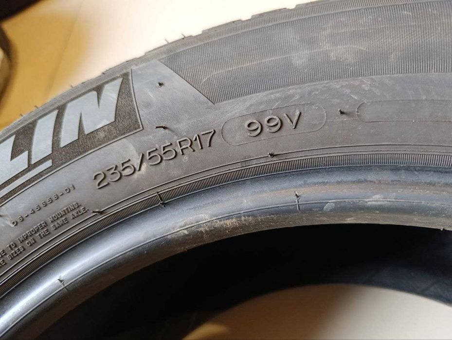 Пара шин б/у 235/55R17 99V Michelin Latitude  Tour HP