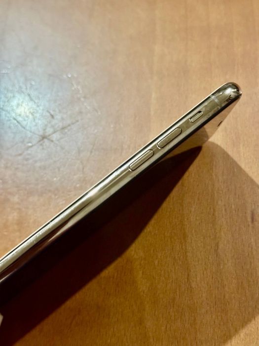 Продам iPhone 11 Pro