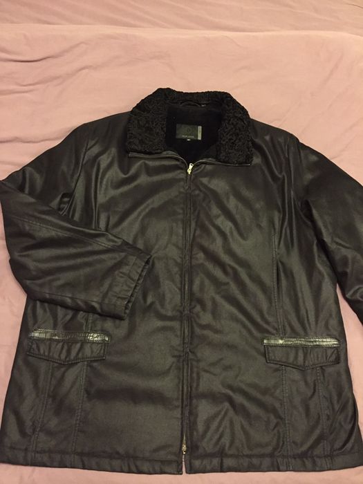 Куртка чоловіча