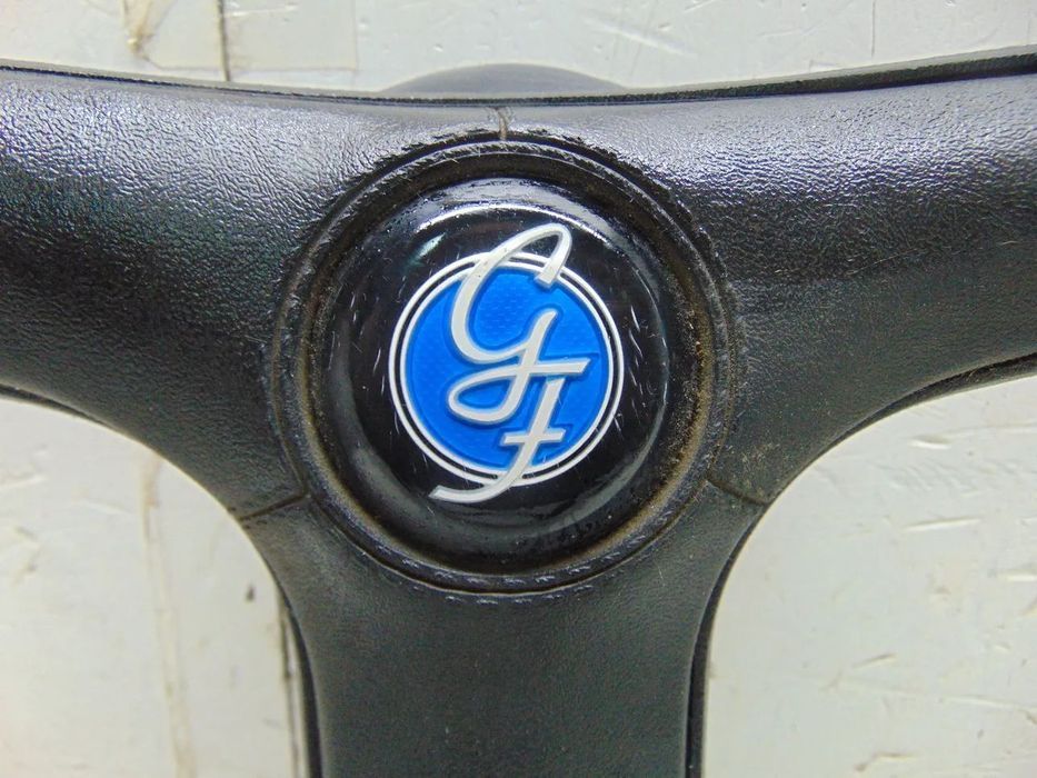 Mazda 818 Volante/Grelha