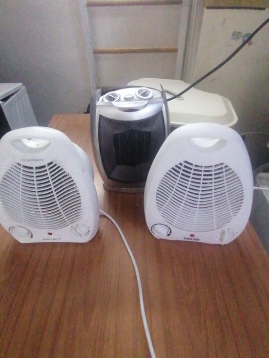 Утюг. Обигривач. Чайник. Доска для сушки.