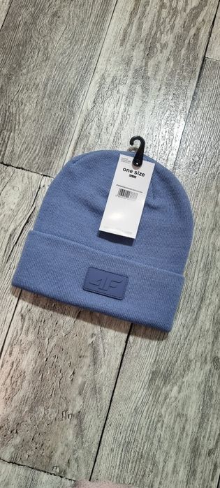 788: Czapka, która ogrzeje Ci głowę i ego jednocześnie!