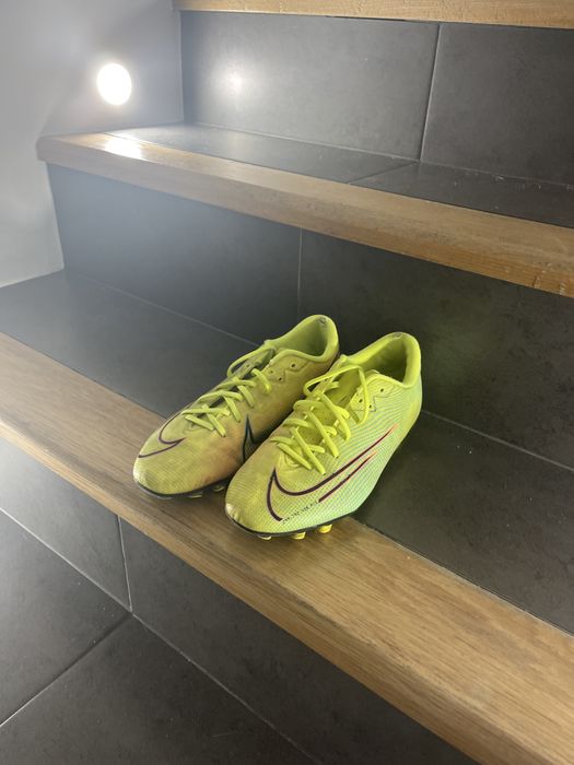 Vapor 13 Academy MDS AG Black/Yellow