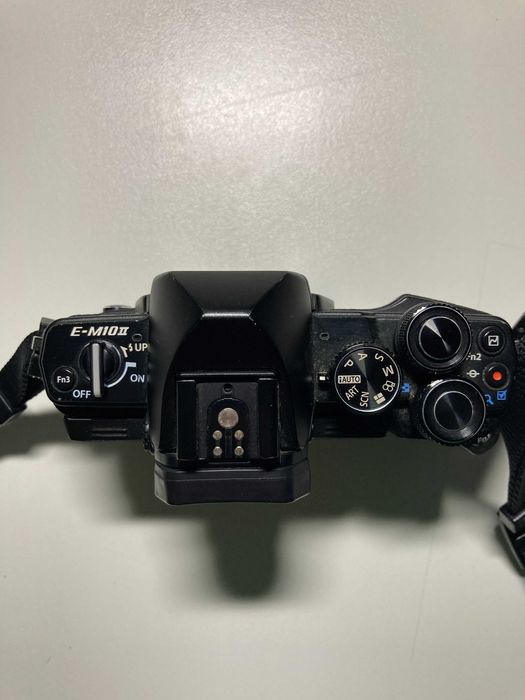 Câmara Fotográfica - Olympus OM-D E-M10 Mark II + Panasonic Lumix 25mm