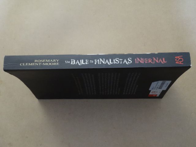 Um Baile de Finalistas Infernal de Rosemary Clement-Moore