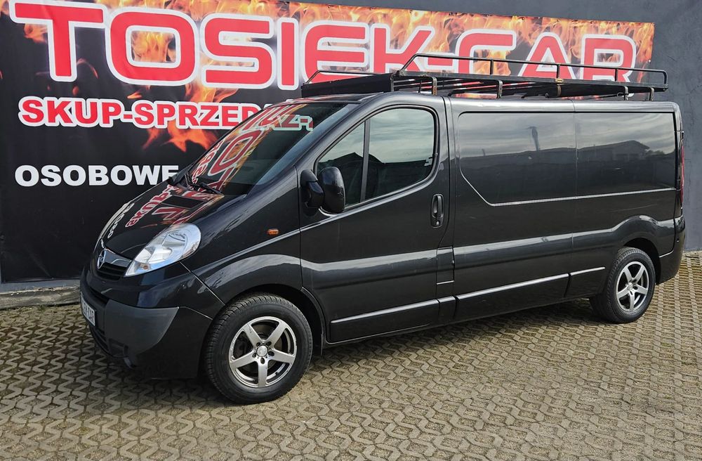 Opel Vivaro  2.5 CDTI 140km Bardzo Ładny