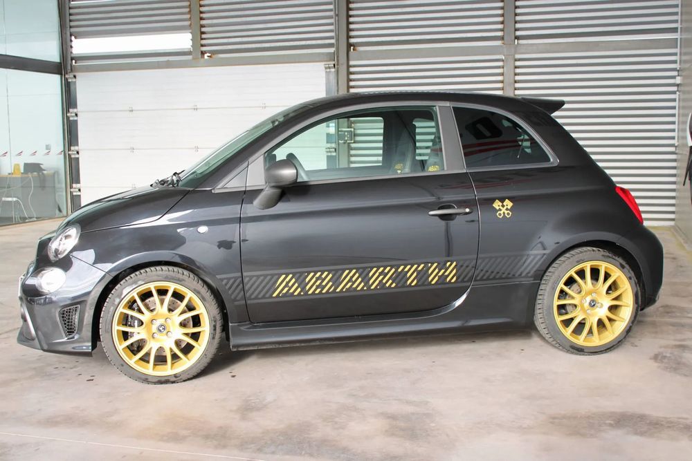 Abarth 695 1.4 T-Jet 75 Anniversário
