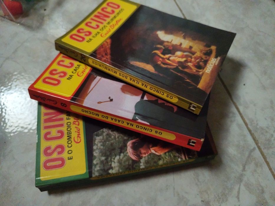 Colecção de Literatura Juvenil Classica - Uma Aventura, Os Cinco e Aventura